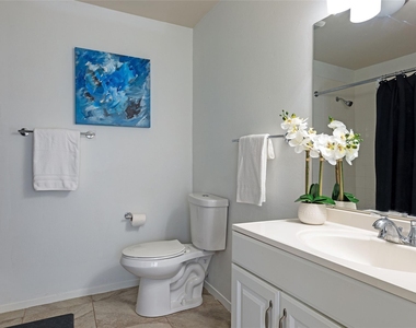 3314 Greenbriar Drive - Photo Thumbnail 9