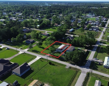 639 Reuben White Drive - Photo Thumbnail 16