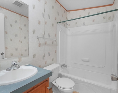 639 Reuben White Drive - Photo Thumbnail 13