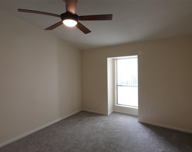 5711 Sugar Hill Drive - Photo Thumbnail 5