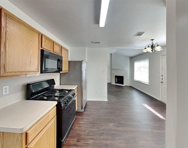 6907 Grant Drive - Photo Thumbnail 1