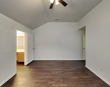 6907 Grant Drive - Photo Thumbnail 11