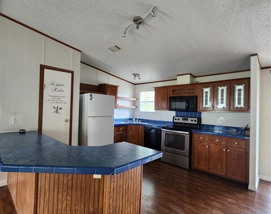 16925 W Forrestal - Photo Thumbnail 3