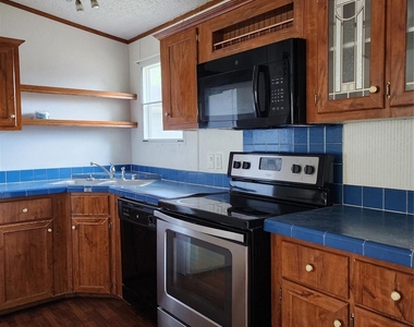 16925 W Forrestal - Photo Thumbnail 5