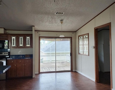 16925 W Forrestal - Photo Thumbnail 4