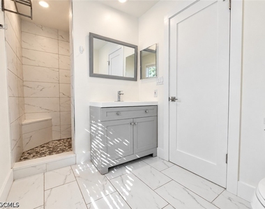 4272 Island Circle - Photo Thumbnail 18