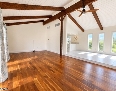 4272 Island Circle - Photo Thumbnail 11