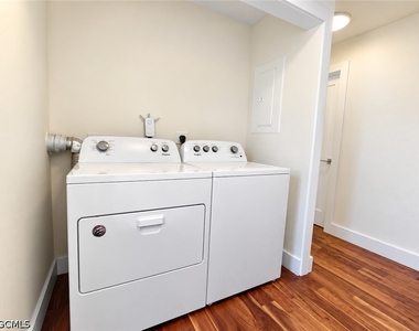 4272 Island Circle - Photo Thumbnail 24