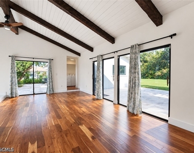 4272 Island Circle - Photo Thumbnail 13