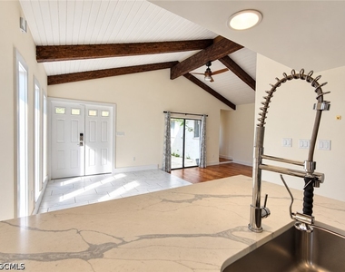 4272 Island Circle - Photo Thumbnail 10
