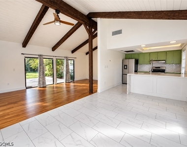 4272 Island Circle - Photo Thumbnail 6