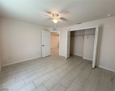 826 Gleason Parkway - Photo Thumbnail 11