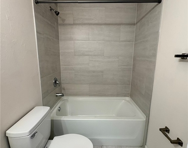 826 Gleason Parkway - Photo Thumbnail 19