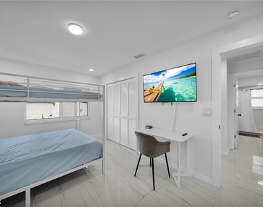 1147 Sw 39th Street - Photo Thumbnail 19