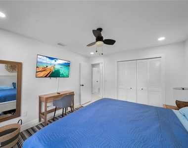 1147 Sw 39th Street - Photo Thumbnail 22
