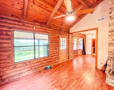 605 Clayton Street - Photo Thumbnail 18