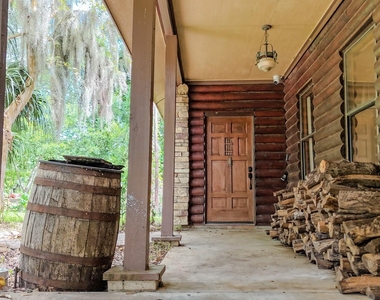 605 Clayton Street - Photo Thumbnail 10
