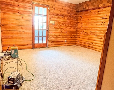605 Clayton Street - Photo Thumbnail 33