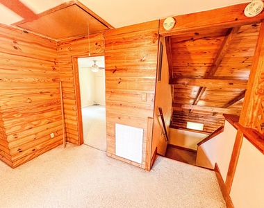605 Clayton Street - Photo Thumbnail 32