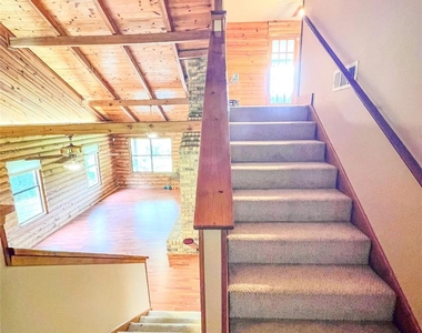 605 Clayton Street - Photo Thumbnail 31