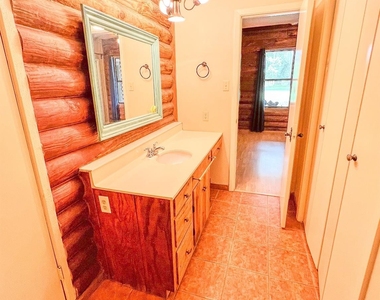 605 Clayton Street - Photo Thumbnail 27
