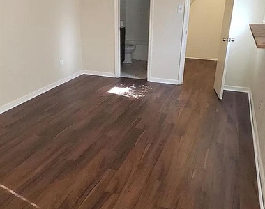 4605 37th Street - Photo Thumbnail 7