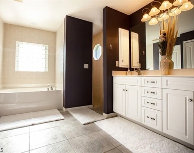 2802 Sw 20th Avenue - Photo Thumbnail 6
