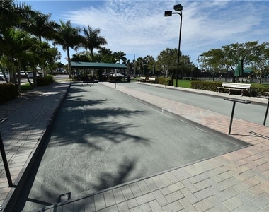 10053 Majestic Avenue - Photo Thumbnail 18