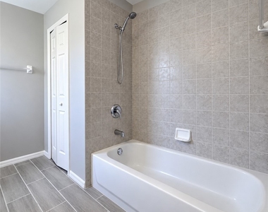 4914 Sw 27th Avenue - Photo Thumbnail 12