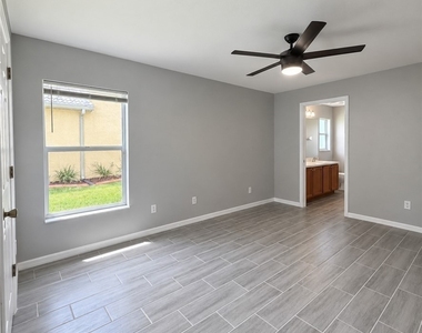4914 Sw 27th Avenue - Photo Thumbnail 7