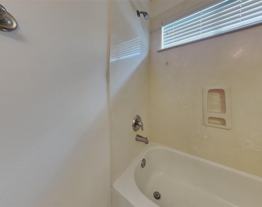 14 E Sage Creek Place - Photo Thumbnail 15