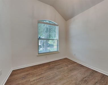 14 E Sage Creek Place - Photo Thumbnail 4