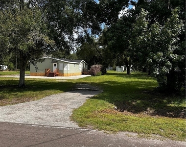 131 Oak Drive - Photo Thumbnail 2