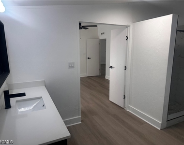 131 Oak Drive - Photo Thumbnail 12