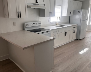 131 Oak Drive - Photo Thumbnail 5