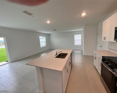 17639 Monte Isola Way - Photo Thumbnail 9