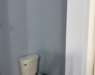 828 Victoria Drive - Photo Thumbnail 16