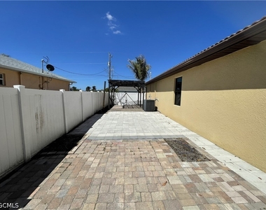 511 Sw 7th Place - Photo Thumbnail 15