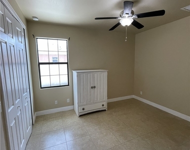 511 Sw 7th Place - Photo Thumbnail 26