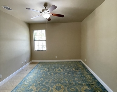511 Sw 7th Place - Photo Thumbnail 24