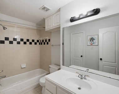 815 Chisel Point Drive - Photo Thumbnail 31