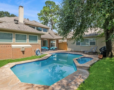 815 Chisel Point Drive - Photo Thumbnail 39