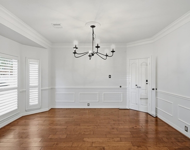 815 Chisel Point Drive - Photo Thumbnail 5