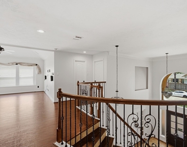 815 Chisel Point Drive - Photo Thumbnail 21