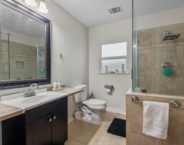 815 Chisel Point Drive - Photo Thumbnail 35