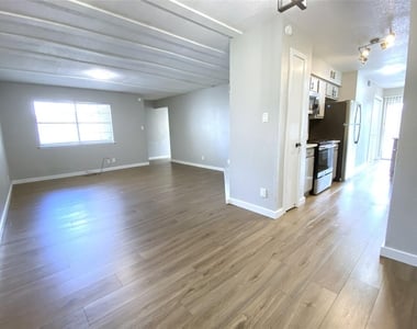 6200 W Tidwell Road - Photo Thumbnail 12