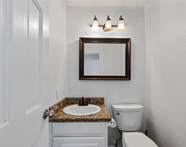 2328 Colleen Drive - Photo Thumbnail 13