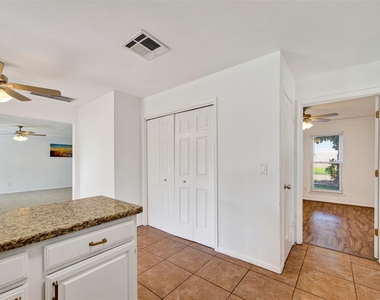 2328 Colleen Drive - Photo Thumbnail 12