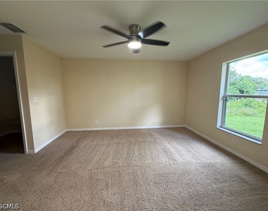 3712 3rd Street W - Photo Thumbnail 4