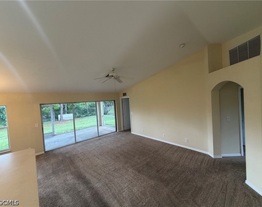 3712 3rd Street W - Photo Thumbnail 11